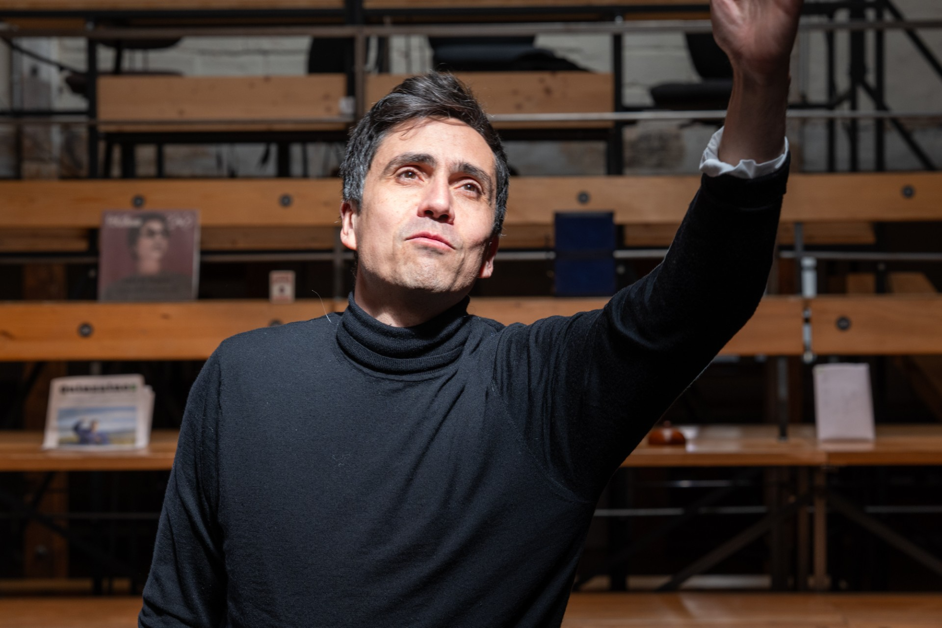 studio-theatre-de-vitry-un-charlatan-titre-negociable_photo.png
